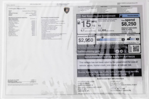 No Reserve: 219-Mile 2022 Lamborghini Huracan STO