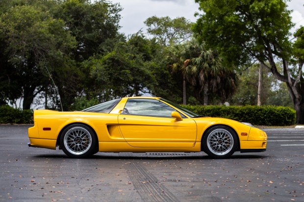 12k-Mile 2005 Acura NSX-T 6-Speed