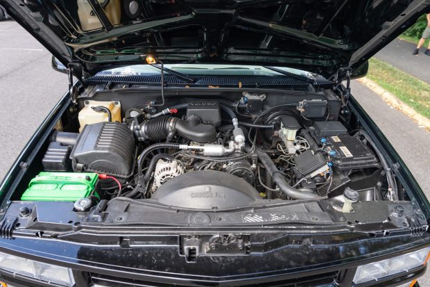 No Reserve: 1998 Chevrolet Tahoe LT Z71 2-Door 4×4