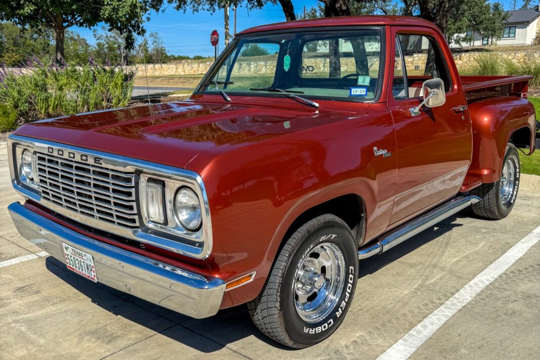 No-Reserve-1977-Dodge-D100-Custom-Utiline-318-4-Speed-for.jpg